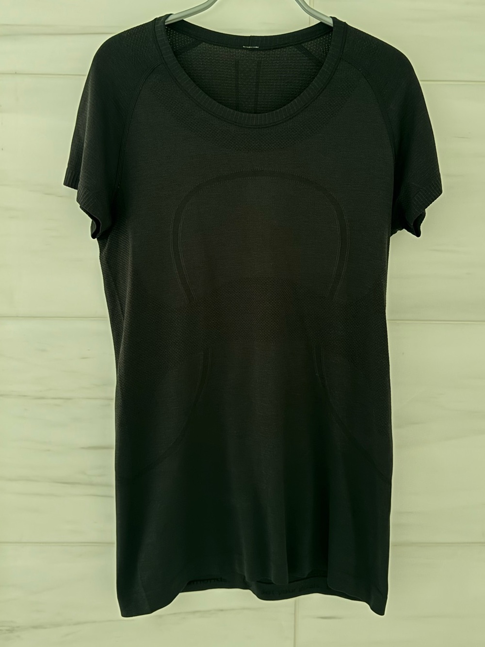Lululemon Swiftly Tech Short Sleeve Top in Black